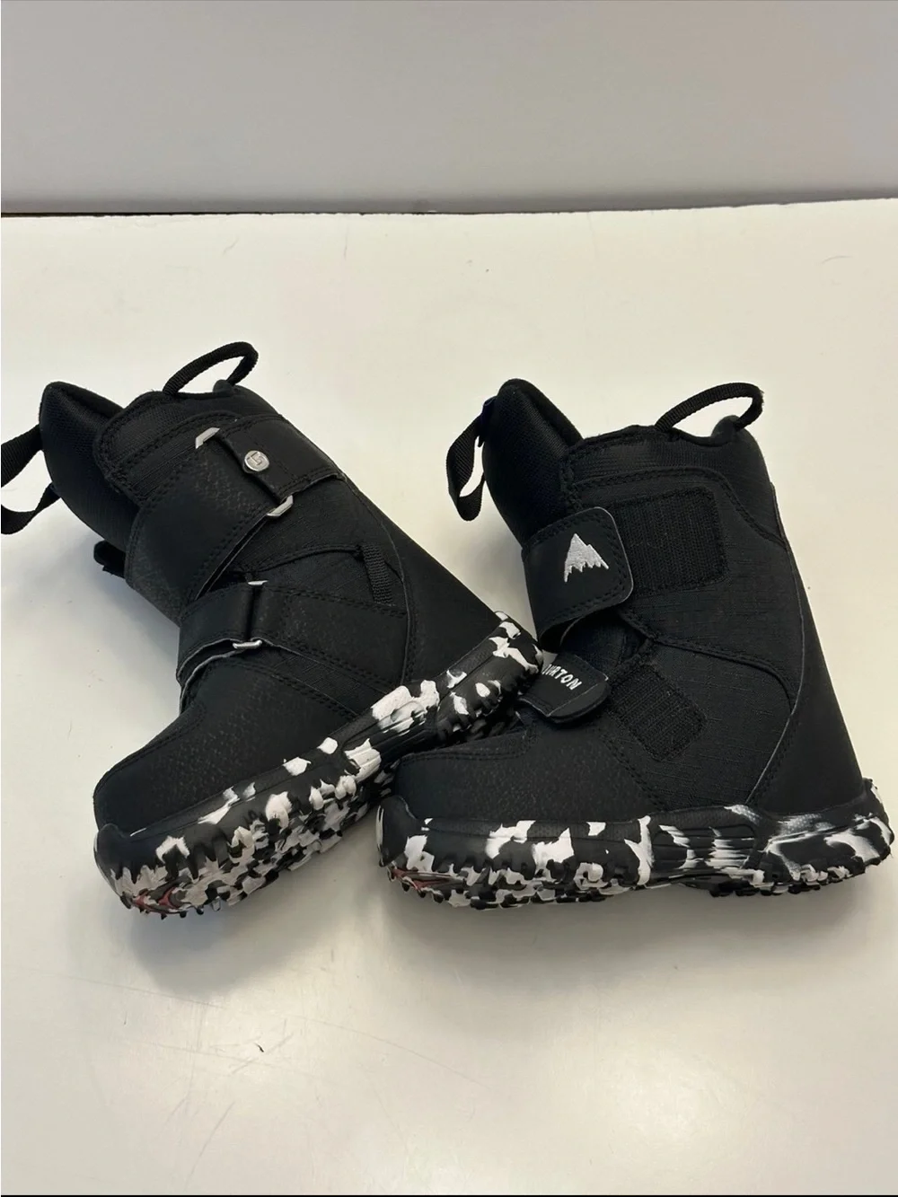 Burton Kids' Mini Grom Snowboard Boots Black 11C